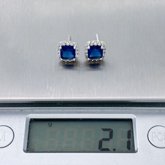 Vintage Sterling Silver 925 Blue Crystal Cubic Zirconia Framed Stud Earrings - Picture 2 of 4